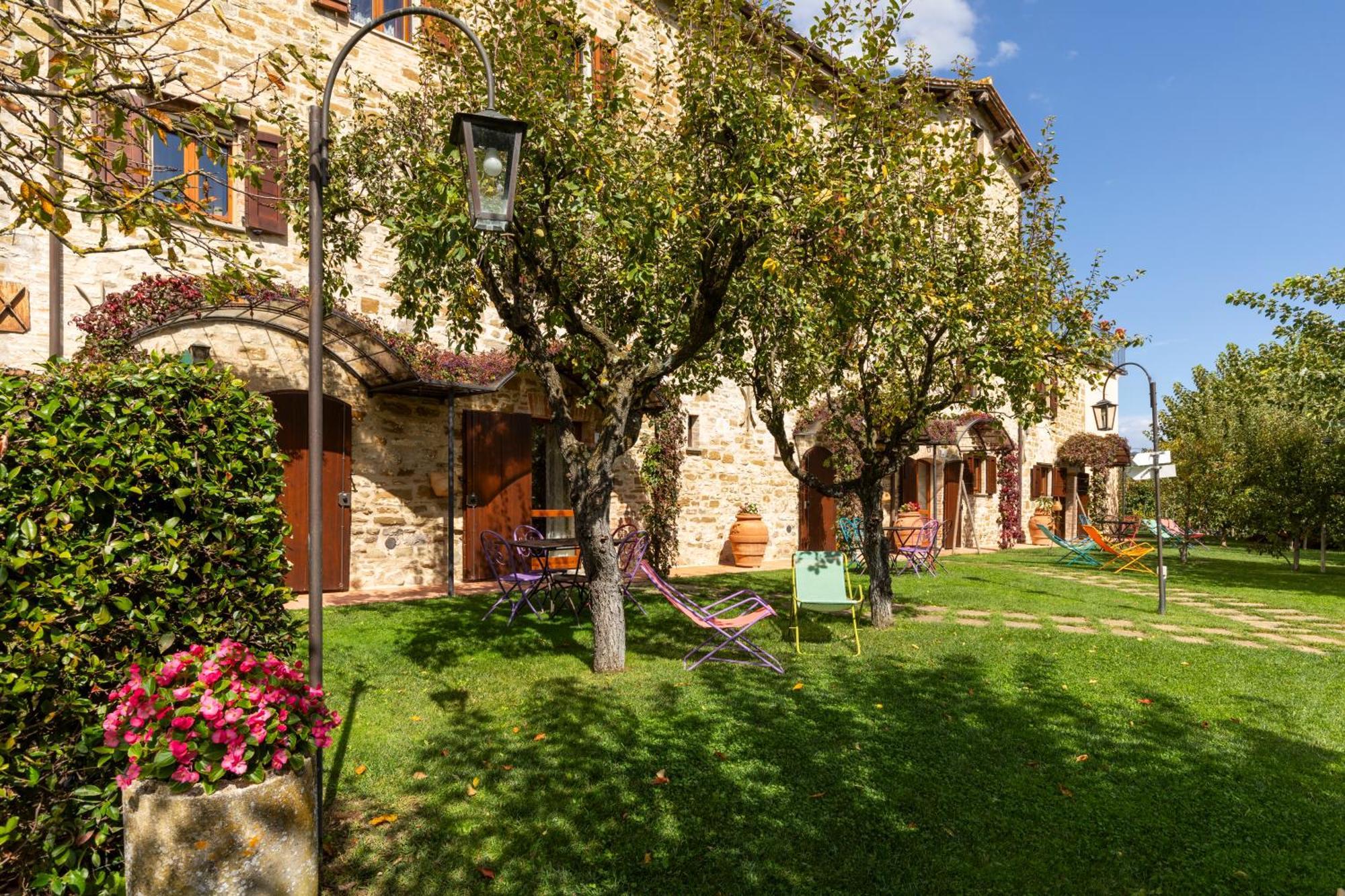 Agriturismo I Gelsi Di Santa Cristina Gubbio Eksteriør bilde