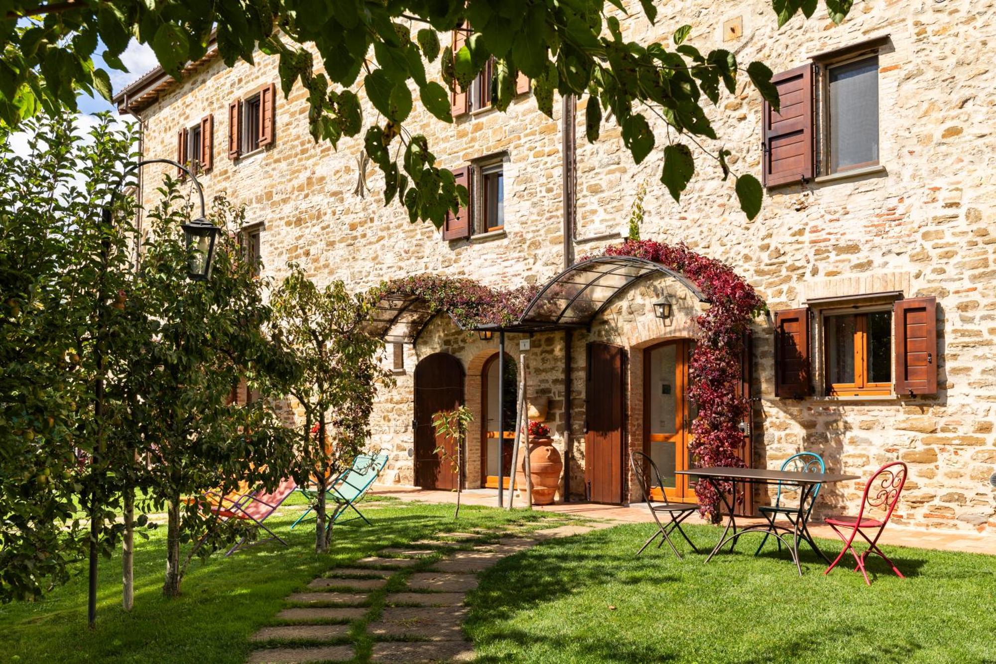 Agriturismo I Gelsi Di Santa Cristina Gubbio Eksteriør bilde