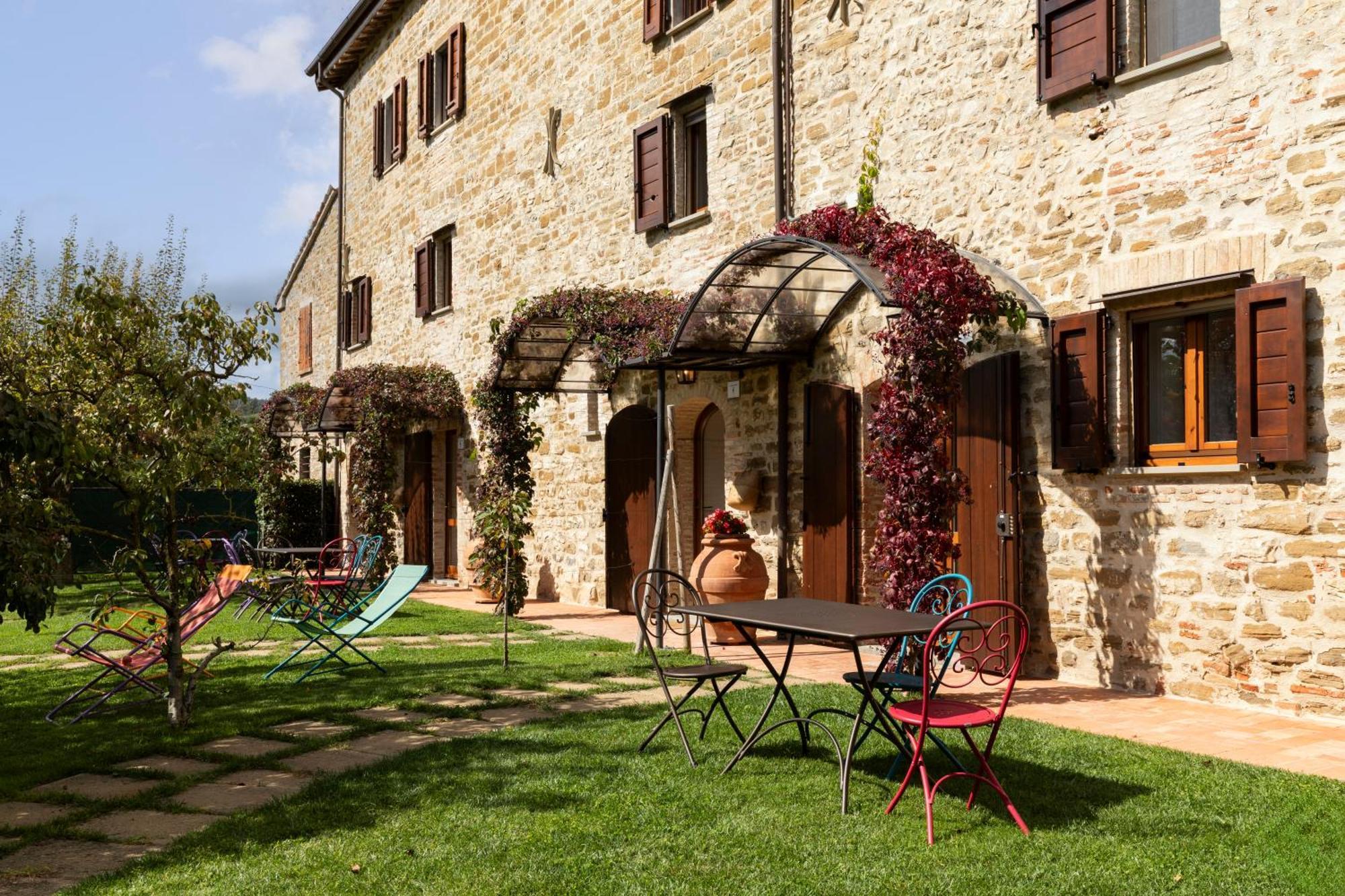 Agriturismo I Gelsi Di Santa Cristina Gubbio Eksteriør bilde
